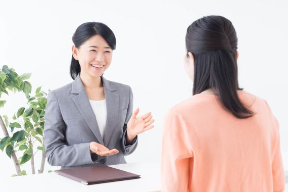 話を聞く