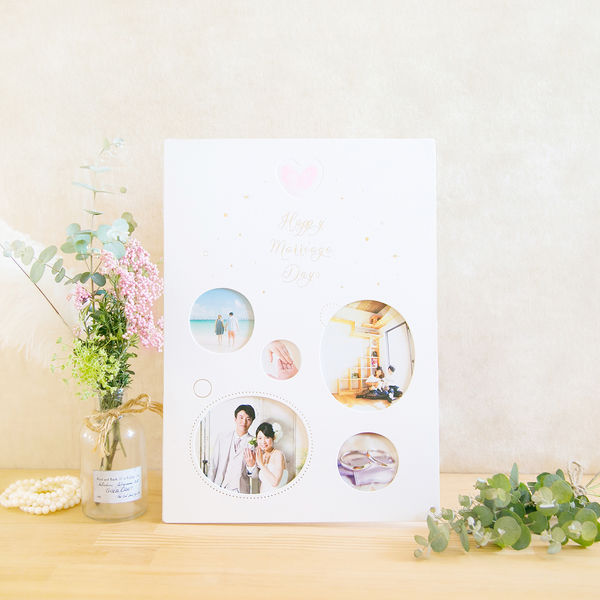 二人の想いを残せるオリジナルデザインの婚姻届け『エクラン』