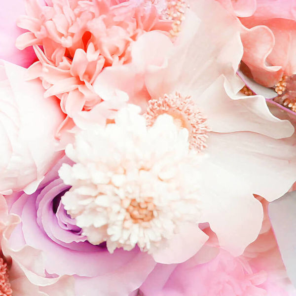 結婚のご挨拶ギフトならSANTAFactoryにご相談ください